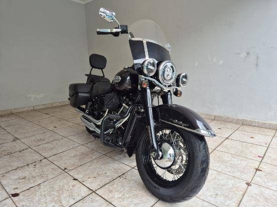 HARLEY-DAVIDSON SOFTAIL HERITAGE CLASSIC 114 HARLEY-DAVIDSON SOFTAIL HERITAGE CLASSIC 114